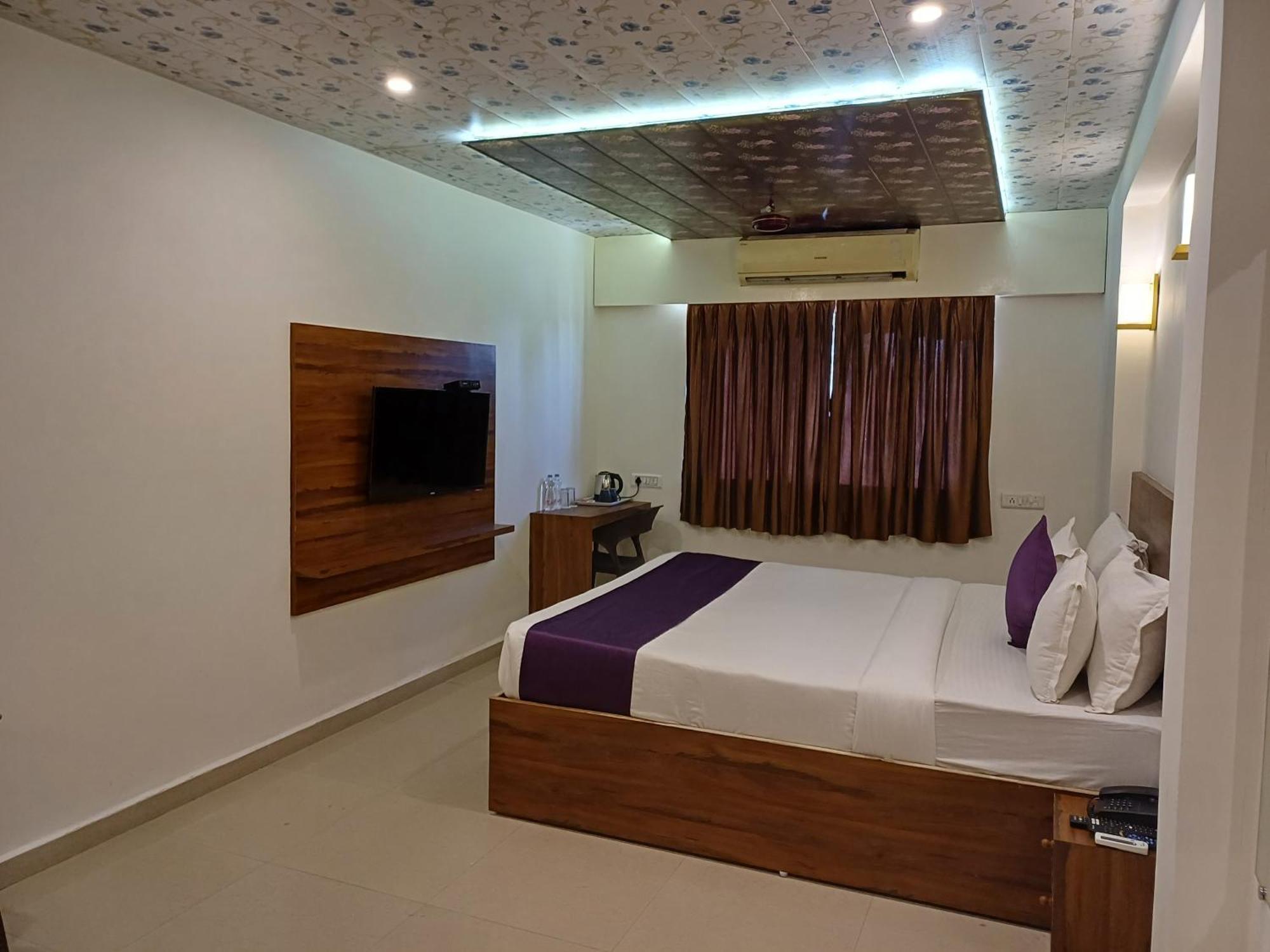 Vits Daman Devka Beach Bagian luar foto